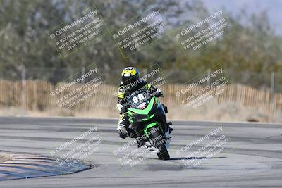 media/Dec-01-2025-Moto Forza (Mon) [[2daa91e15f]]/3-Beginner Group/Session 3 (Turn 3)/